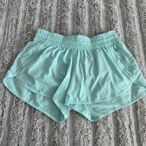 Lululemon Athletica track that short 4in in Aqua size 10